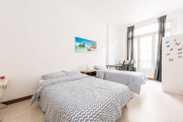M&F Apartaments Gran Via Madrid Extérieur photo