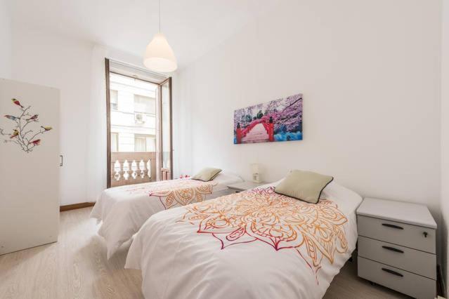 M&F Apartaments Gran Via Madrid Extérieur photo