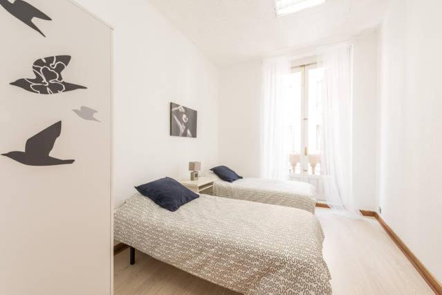 M&F Apartaments Gran Via Madrid Extérieur photo