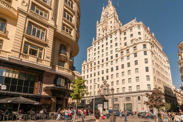 M&F Apartaments Gran Via Madrid Extérieur photo